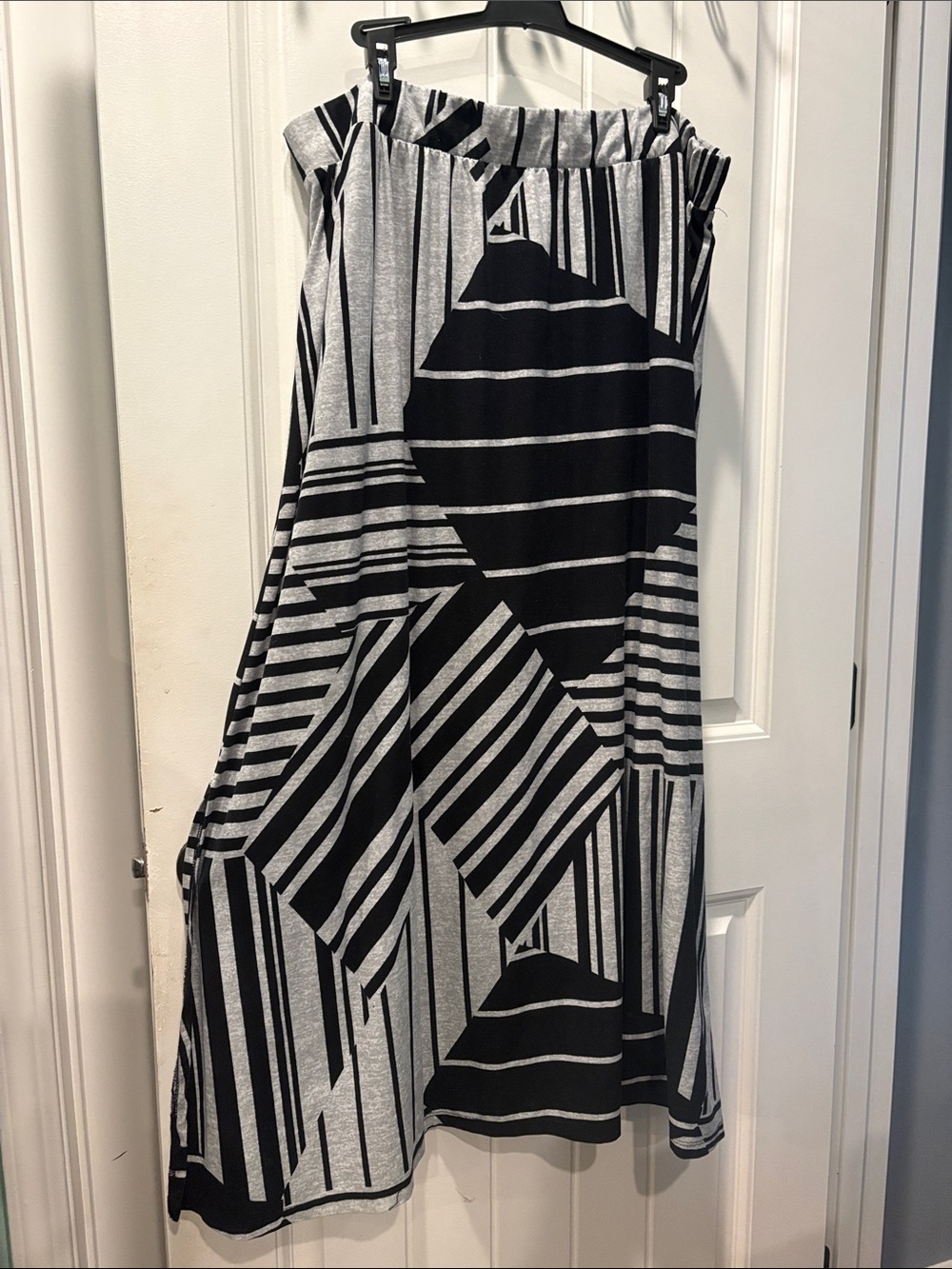 Terra & Sky Black and Gray Geometric Maxi Skirt